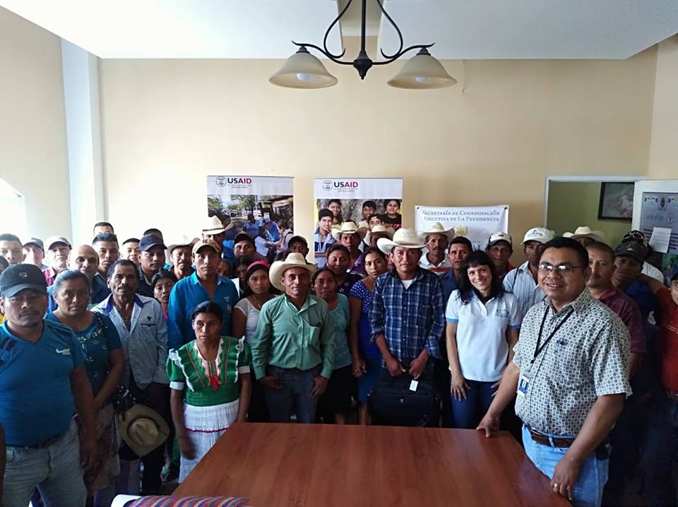 Entrega de Diplomados