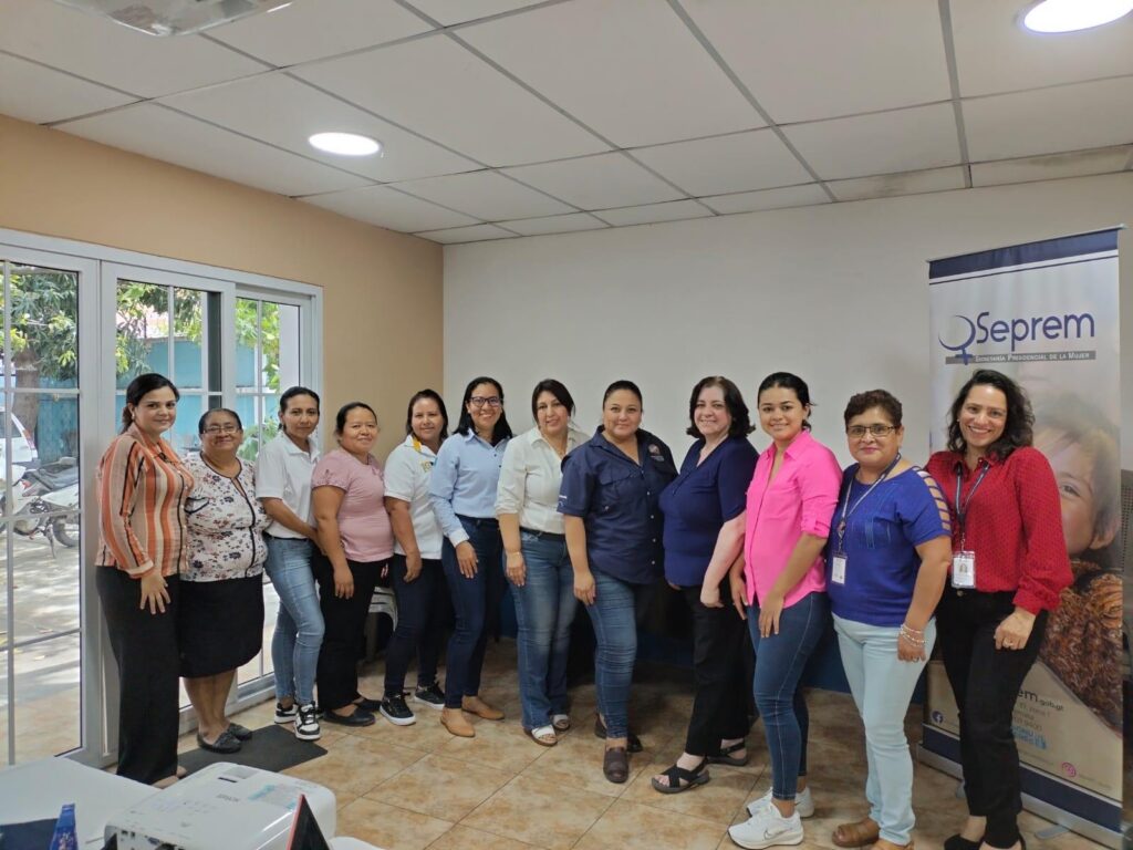 Reunión Ordinaria de la Red Departamental de Directoras Municipales de la Mujer DMMS del departamento de Chiquimula,