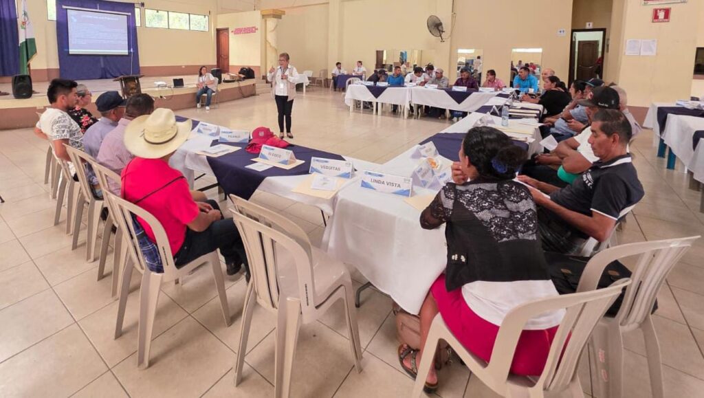 Taller formativo de capacitaciones dirigido a los Consejos Comunitarios de Desarrollo, en el marco de las estrategias K’at en el municipio de San Juan Ermita